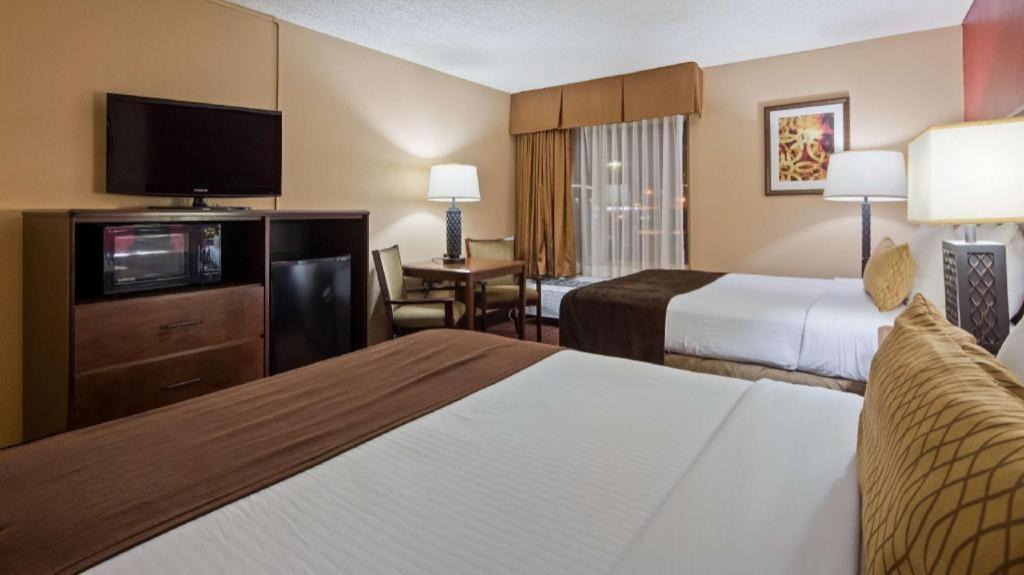 Best Western Richmond Hotel Exterior photo